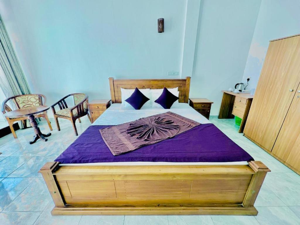 Hotel Silan Mo Mirissa Kültér fotó