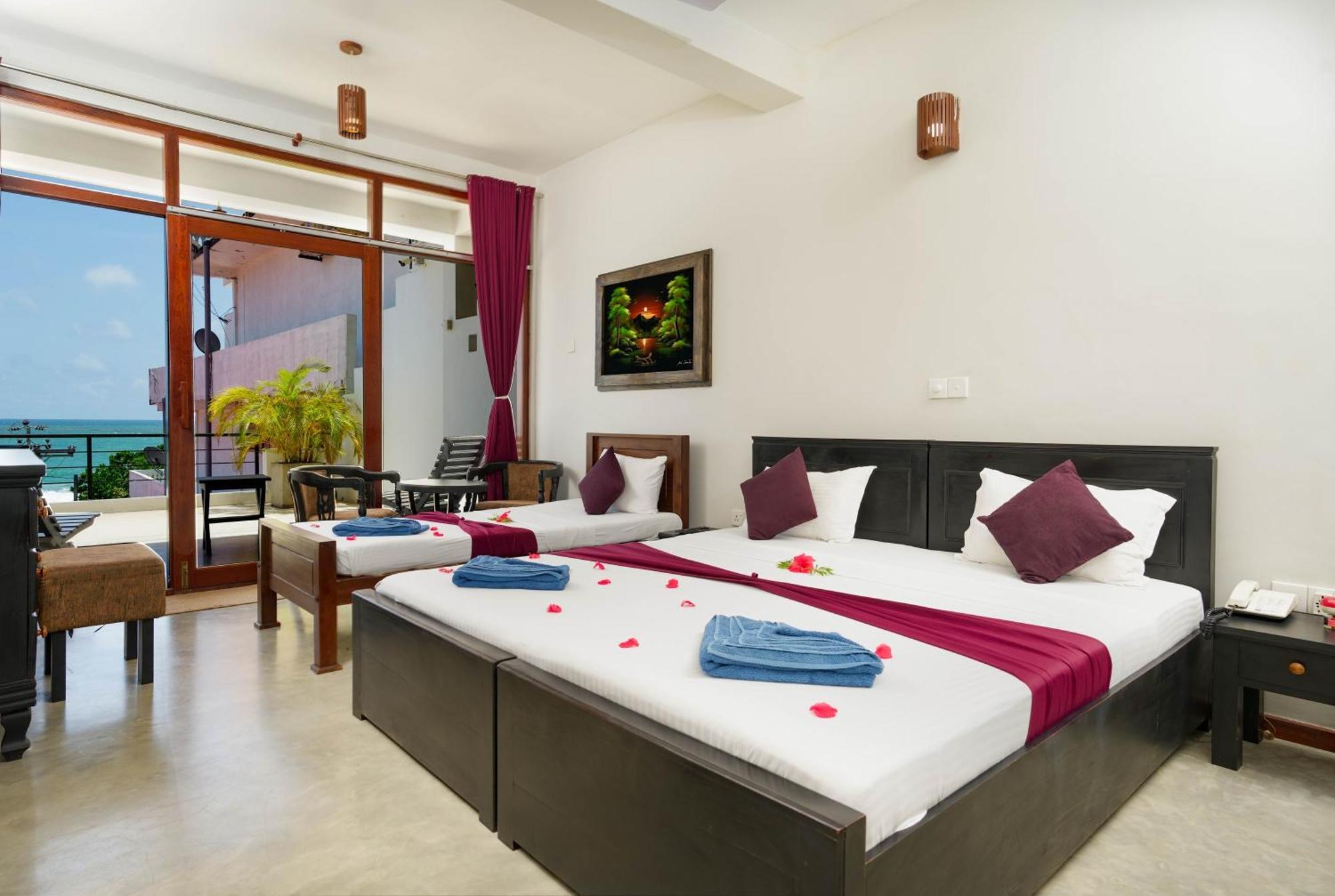 Hotel Silan Mo Mirissa Kültér fotó