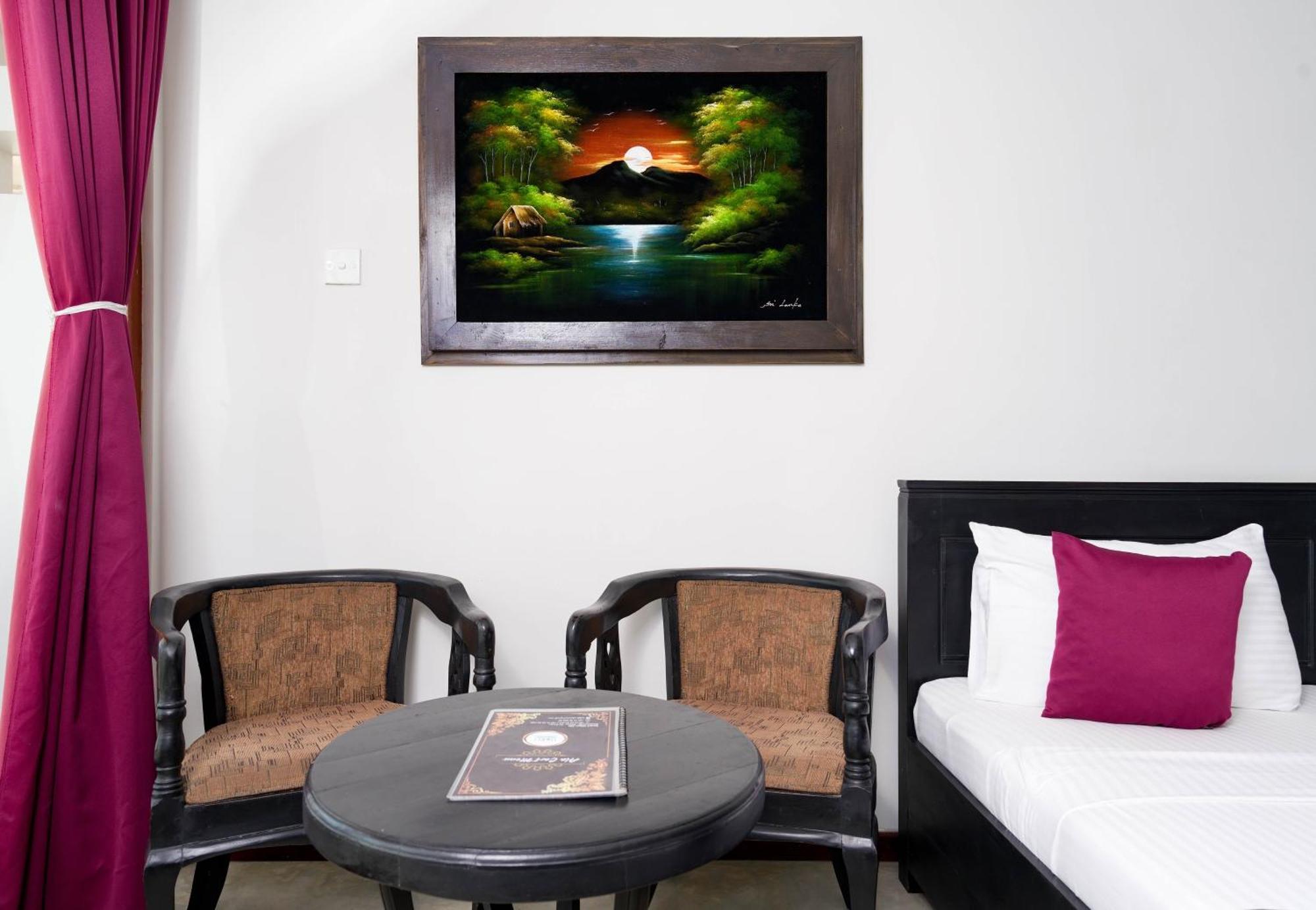 Hotel Silan Mo Mirissa Kültér fotó