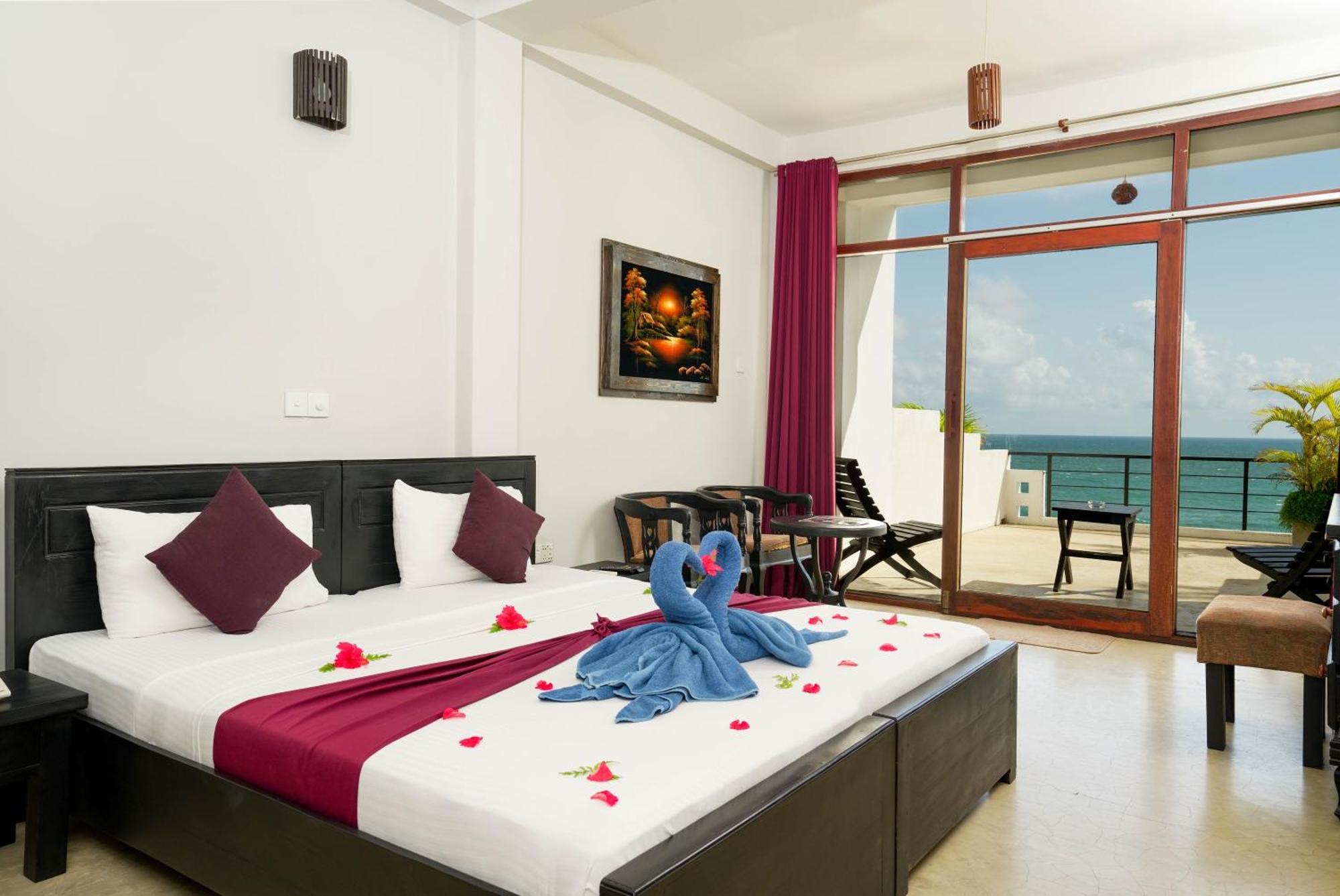 Hotel Silan Mo Mirissa Kültér fotó