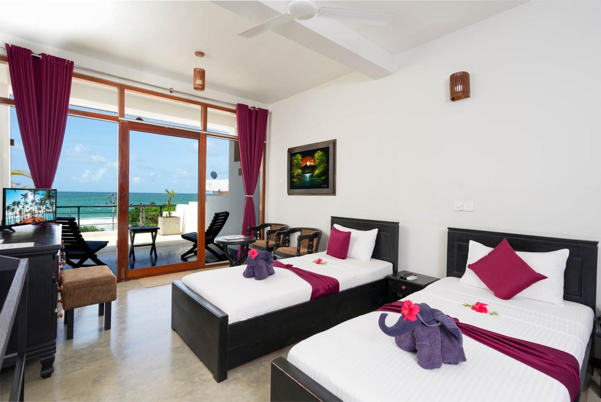 Hotel Silan Mo Mirissa Kültér fotó