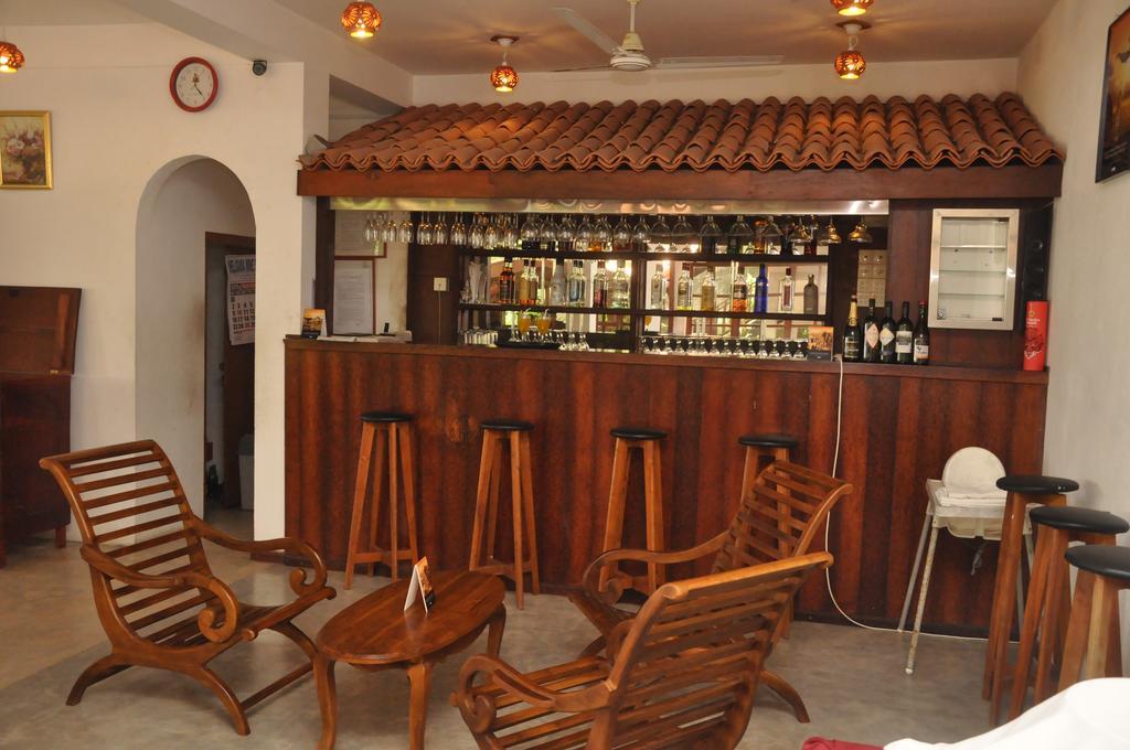 Hotel Silan Mo Mirissa Kültér fotó